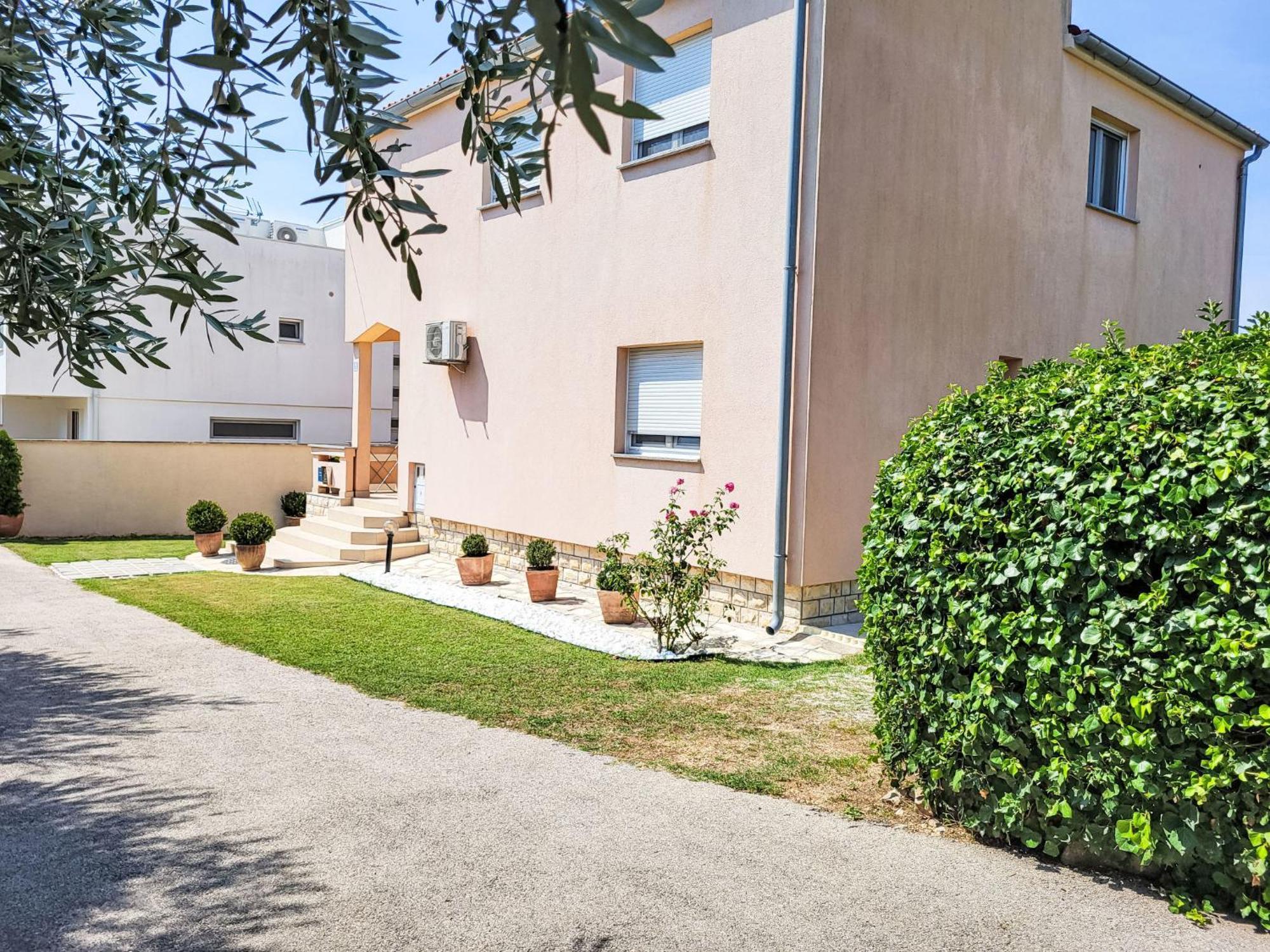 Holiday Home Ive Petrčane Dış mekan fotoğraf