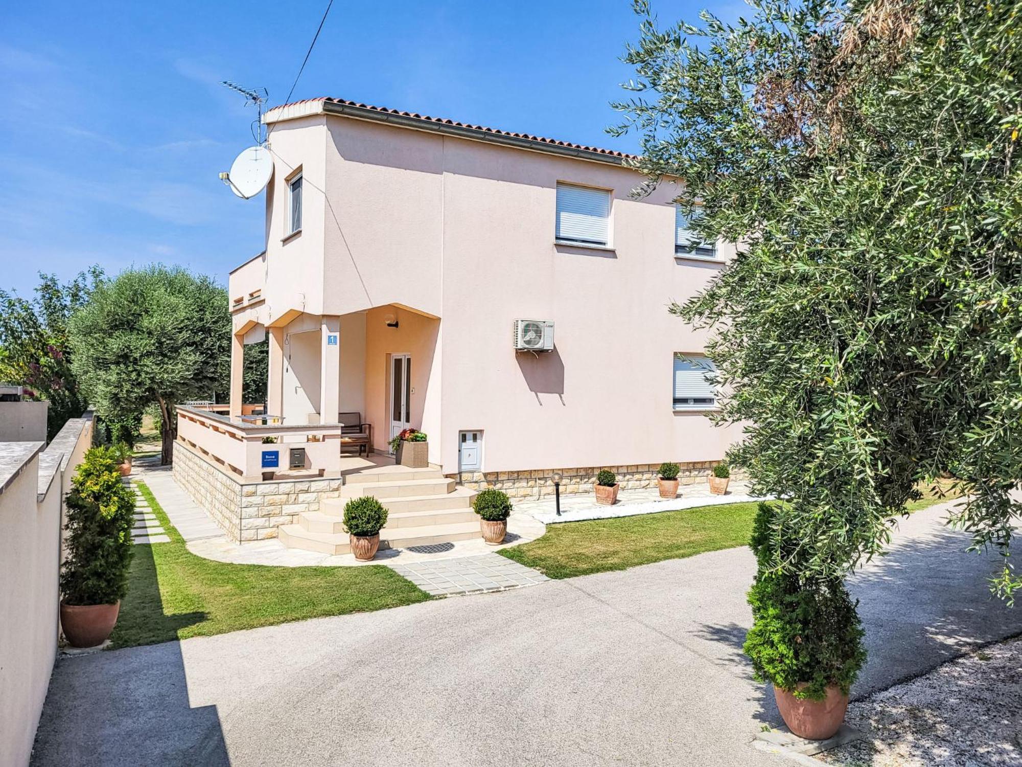 Holiday Home Ive Petrčane Dış mekan fotoğraf